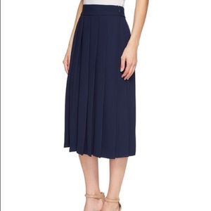 Lacoste Pleated Long skirt